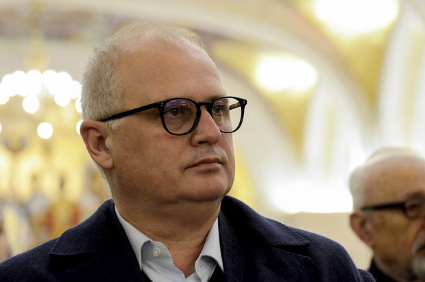 Горан Весић за Новости: Не уводимо таксу на јавну расвету